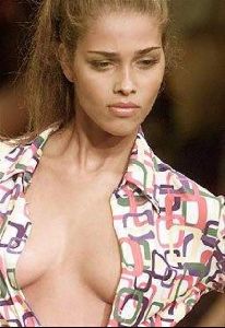 Female model ana beatriz barros : 67