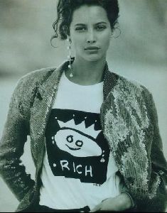 Female model christy turlington : 32