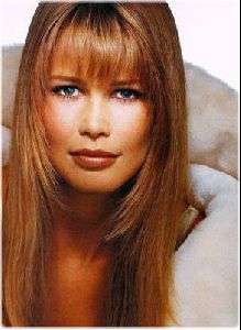 Female model claudia schiffer : cs7