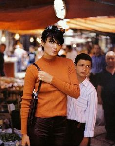 Female model helena christensen : 82