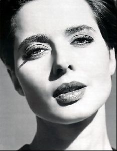 Female model isabella rossellini : 67