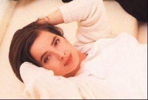 Female model isabella rossellini : 69