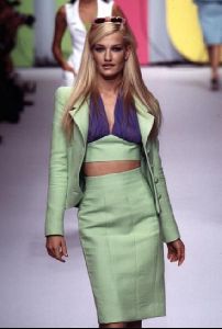 Female model karen mulder : 22