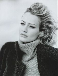 Female model karen mulder : 65