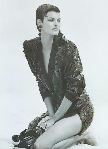 Female model linda evangelista : 2