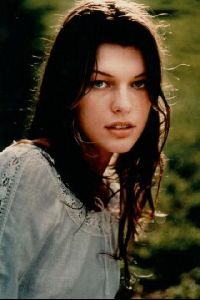 Female model milla jovovich : 2