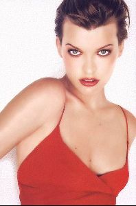 Female model milla jovovich : milla04