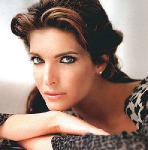 Female model stephanie seymour : ss32