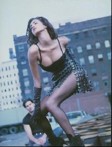 Female model yasmeen ghauri : 71