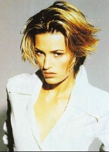 Female model yasmin le bon : 68