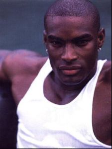 male model tyson beckford : 17