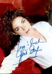 music gloria estefan : 14