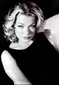 music leann rimes : 19