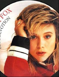 music samantha fox : 33