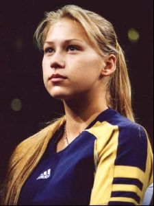 female athlete anna kournikova : 40