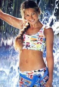 female athlete anna kournikova : ak5