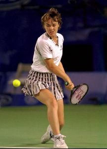 female athlete martina hingis : 15