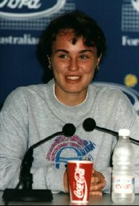 female athlete martina hingis : 16