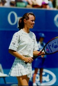 female athlete martina hingis : 8