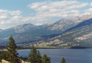 Cities Canada : Another view of Columbia Lake