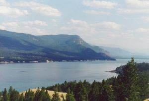 Cities Canada : Columbia Lake, the source of the Columbia River.