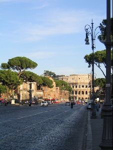 Cities Europe Rome : Picture of Road to the Colosseum