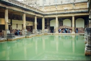 Cities Europe The United Kingdom : A Roman bath in Bath