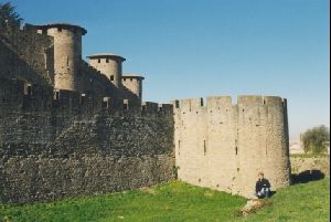 Cities Europe France : Though the wall may appear small