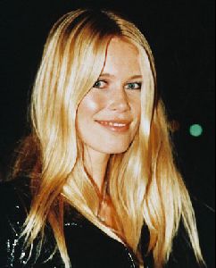 Claudia Schiffer : 242703