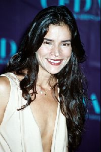 Patricia Velasquez : 2004 CFDA Fashion Awards