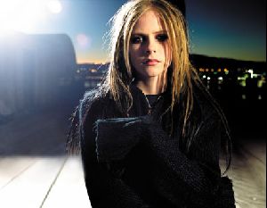 Avril Lavigne : Avril-Lavigne-rca01