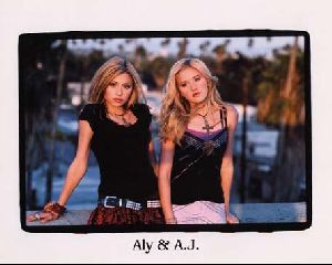 ALY   AJ : alyandaja4