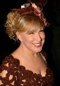 BETTE MIDLER : Hulaween Ball