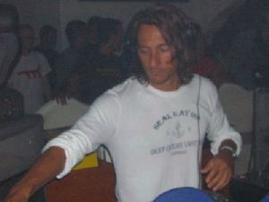 BOB SINCLAR : 992 902030586 dscn3703 H170428 L