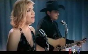 BRAD PAISLEY : Alison Krauss Brad Paisley Whiskey Lullaby