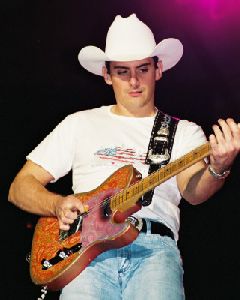 BRAD PAISLEY : Brad Paisley-18