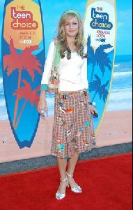 BRIE LARSON : 2004 Teen Choice Awards - Arrivals