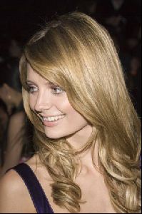 Mischa Barton : Mischa Barton-23