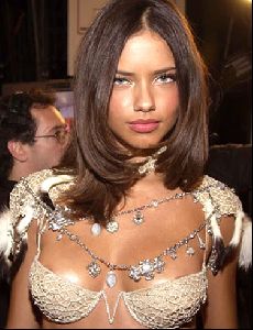 Adriana Lima : adriana-lima-picture-5