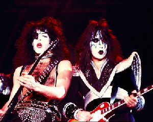 KISS : Kiss-26