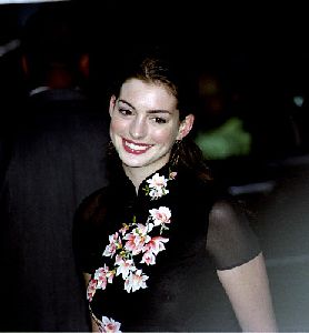 Anne Hathaway : Anne Hathaway-7