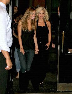 Ashlee Simpson and jessica simpson