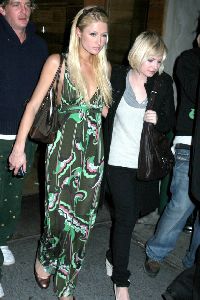 Elisha Cuthbert : paris hilton elisha cuthbert 4 big