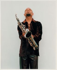 Kirk Whalum : Kirk-Whalum-wj09