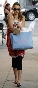 Jessica Alba seen Shopping in Beverly Hills on November 20th 2006