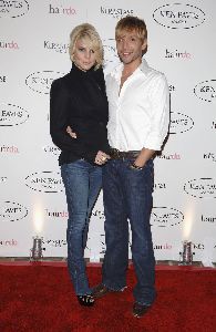 Jessica Simpson : jessica simpson paves boutique 9 big