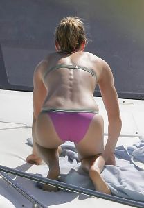 Jessica Biel : jessica biel bent over butt 2 big