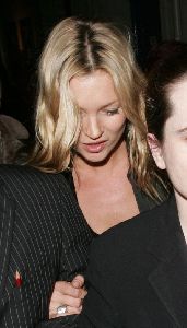 Kate Moss : kate moss candid out 3 big