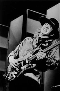 Stevie Ray Vaughan : p24093axdrb