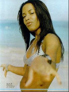 celebrity aaliyah : 15